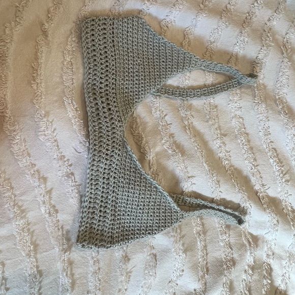 Handmade crochet top - Picture 2 of 3